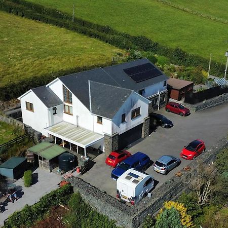 Y Grange Bed & Breakfast Llanfihangel-y-Creuddyn Ngoại thất bức ảnh