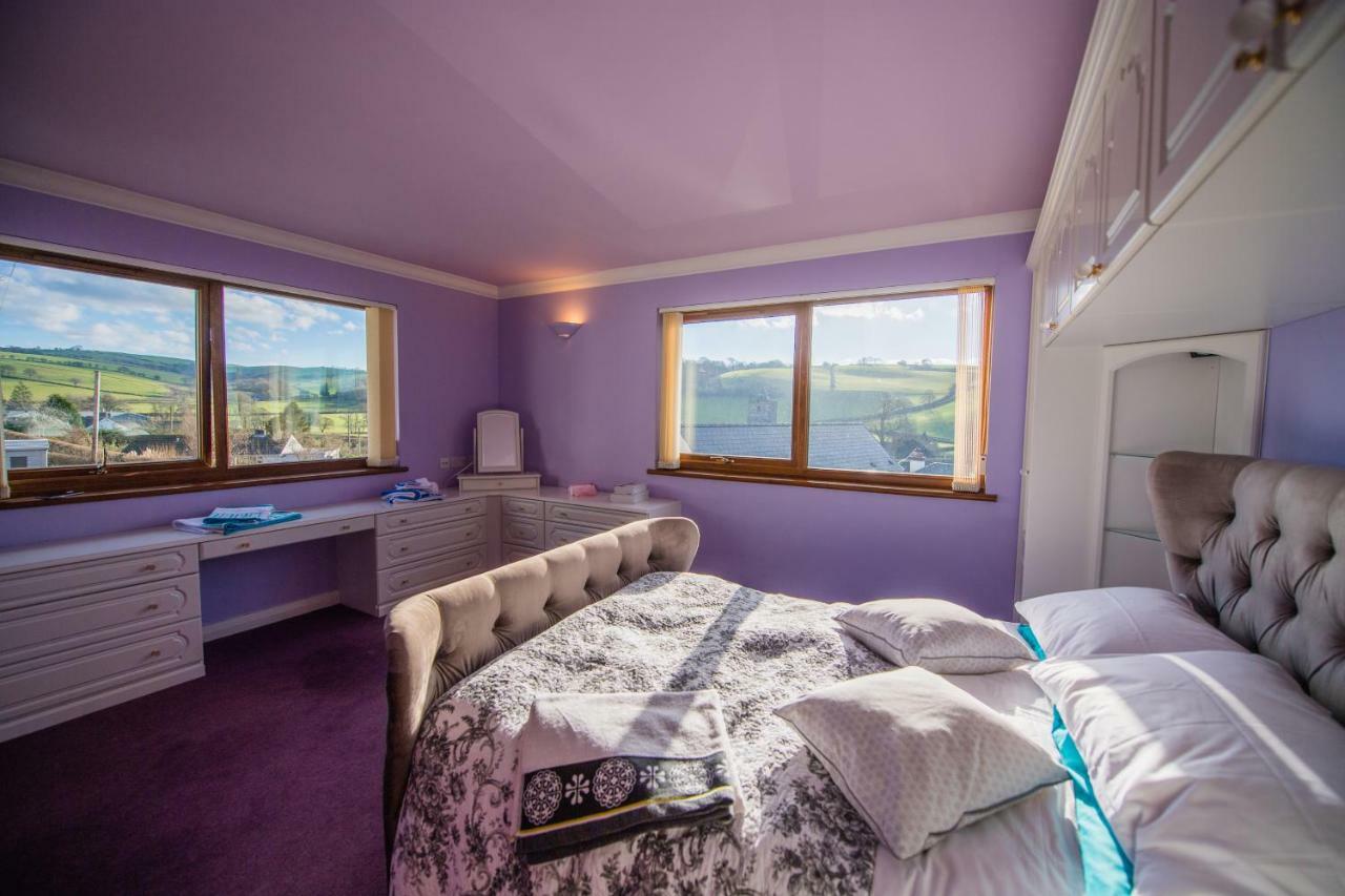 Y Grange Bed & Breakfast Llanfihangel-y-Creuddyn Ngoại thất bức ảnh